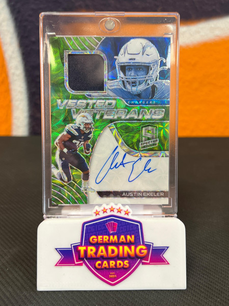 Austin Ekeler Vested Veterans Game-Worn Patch On-Card Auto 01/25 - Panini Spectra 2020